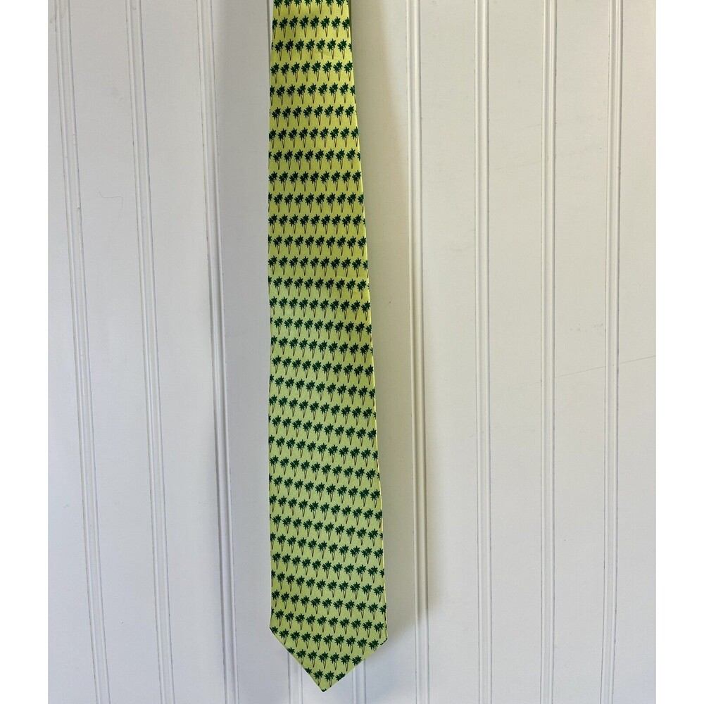 100% silk Neck Tie. "Twisted Fin" Brand Naples Florida Green/Yellow Palm Trees